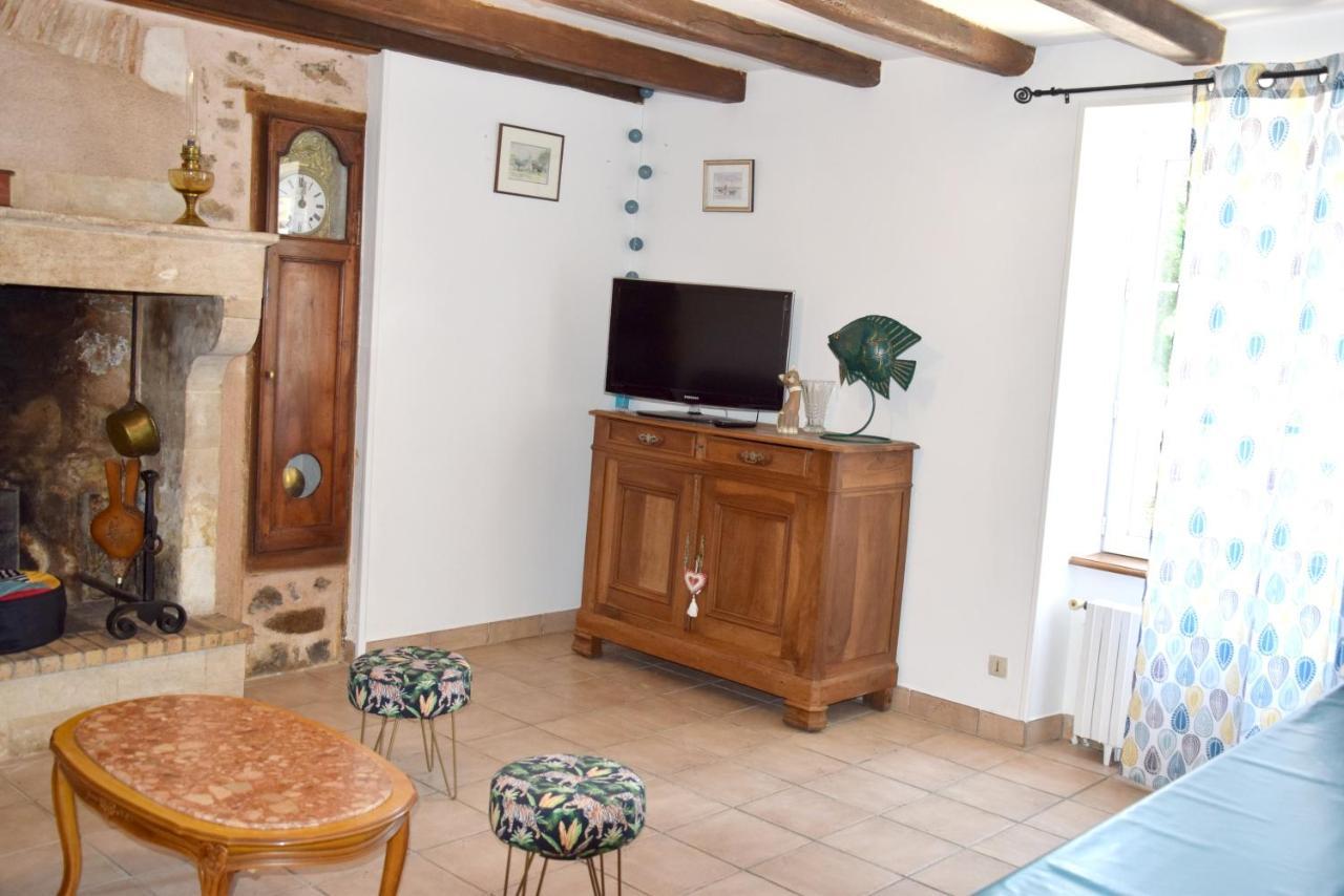 Maison Charismatique A Saint-Germier Avec Jardin Cloture. Eksteriør billede