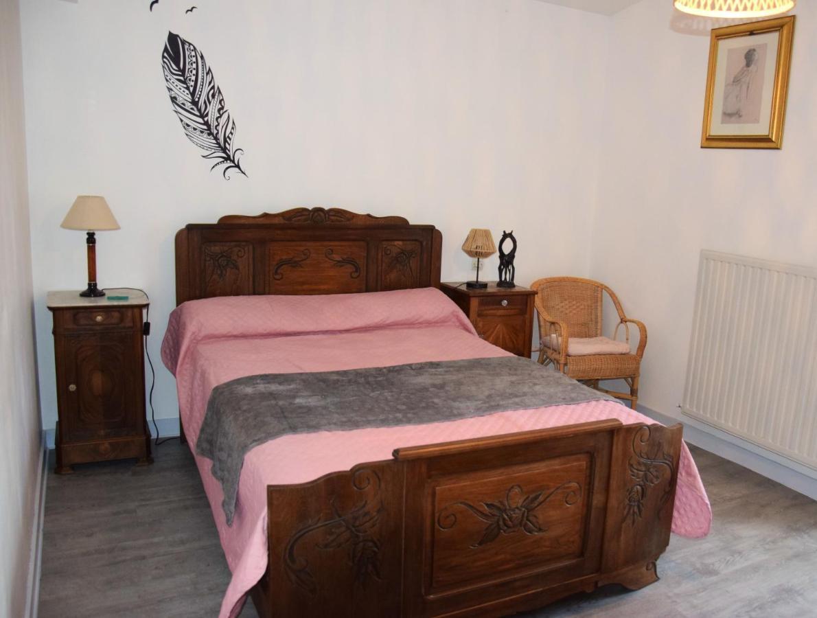 Maison Charismatique A Saint-Germier Avec Jardin Cloture. Eksteriør billede