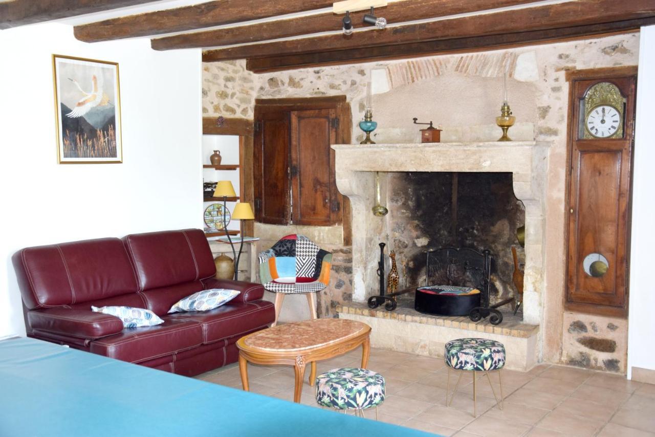 Maison Charismatique A Saint-Germier Avec Jardin Cloture. Eksteriør billede